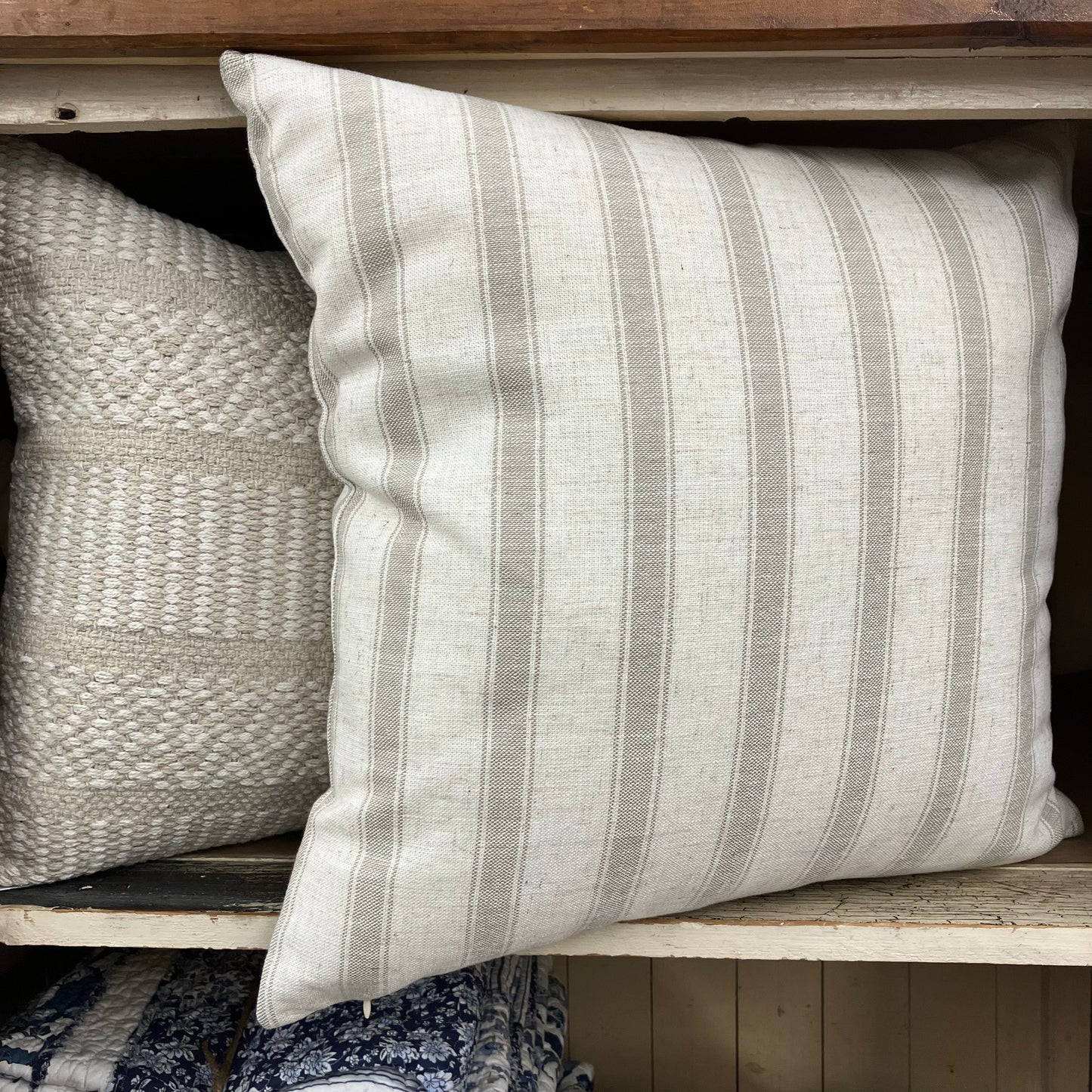 Pillow - Natural Wide Stripe 20 x 20